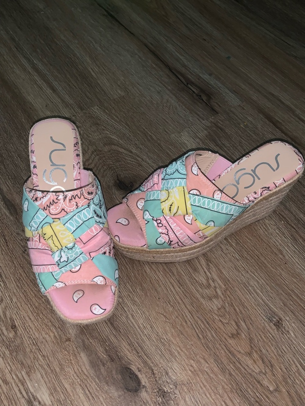 SUGAR Pastel Bandana Print Espadrille Platform Slides - Size 6 - Picture 9 of 9